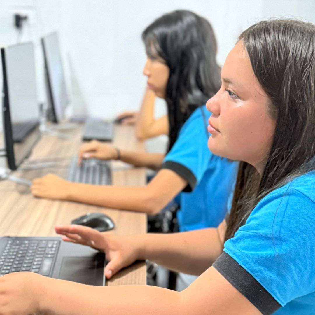Los 10 Mejores Cursos para Jóvenes Bachilleres que Buscan Empleo Rápido en Ecuador